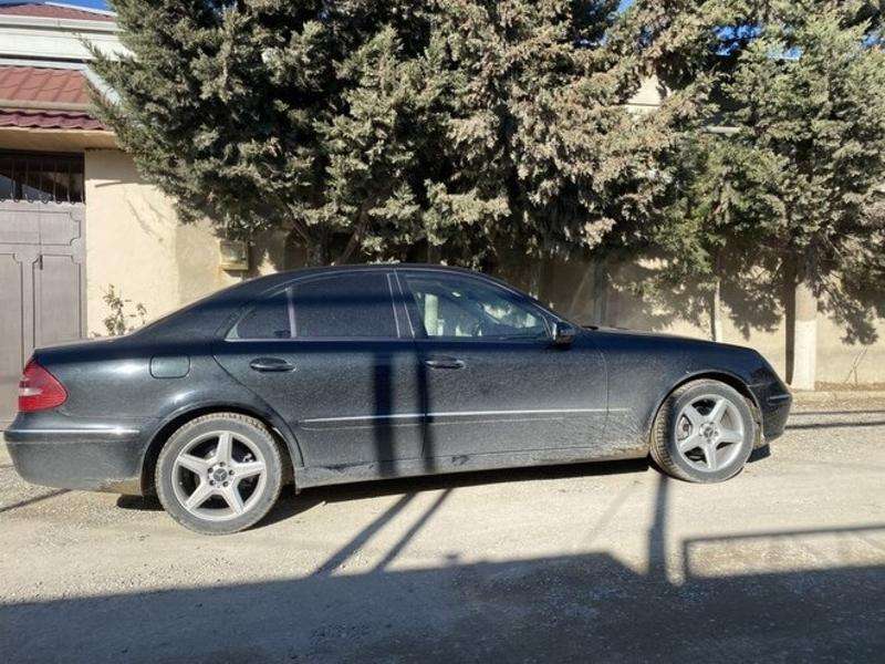 Mercedes E 220, 2002 il, 2.2 L, 350 000 km