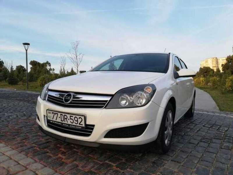 Opel Astra, 2009 il, 1.4 L, 246 000 km
