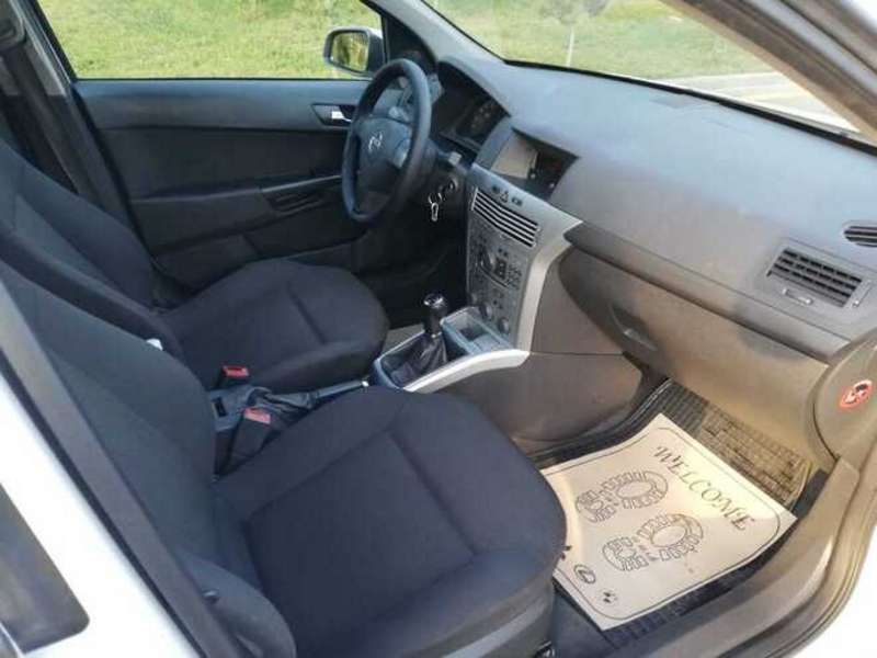 Opel Astra, 2009 il, 1.4 L, 246 000 km