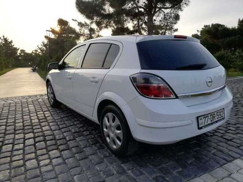 Opel Astra, 2009 il, 1.4 L, 246 000 km
