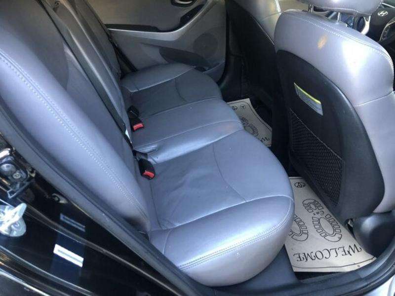 Hyundai Elantra, 2011 il, 1.8 L, 174 000 km