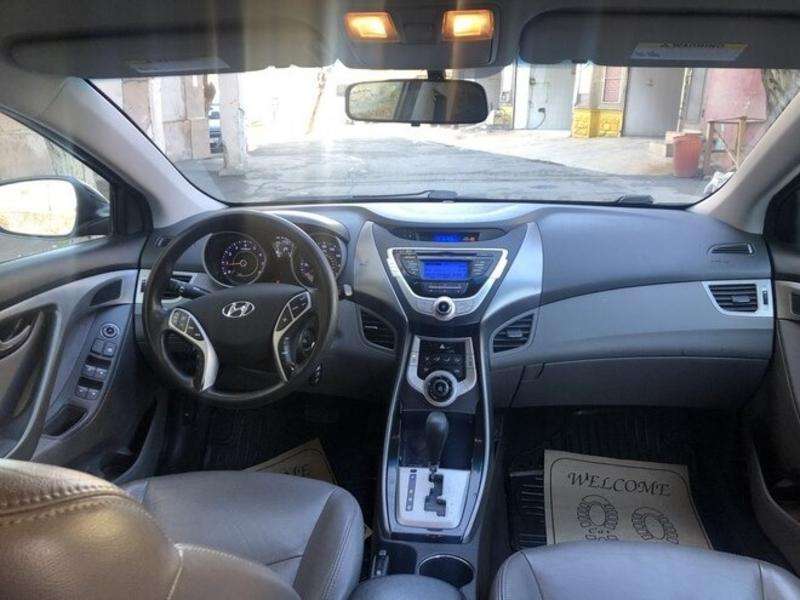 Hyundai Elantra, 2011 il, 1.8 L, 174 000 km
