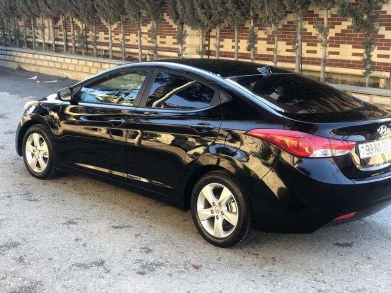 Hyundai Elantra, 2011 il, 1.8 L, 174 000 km