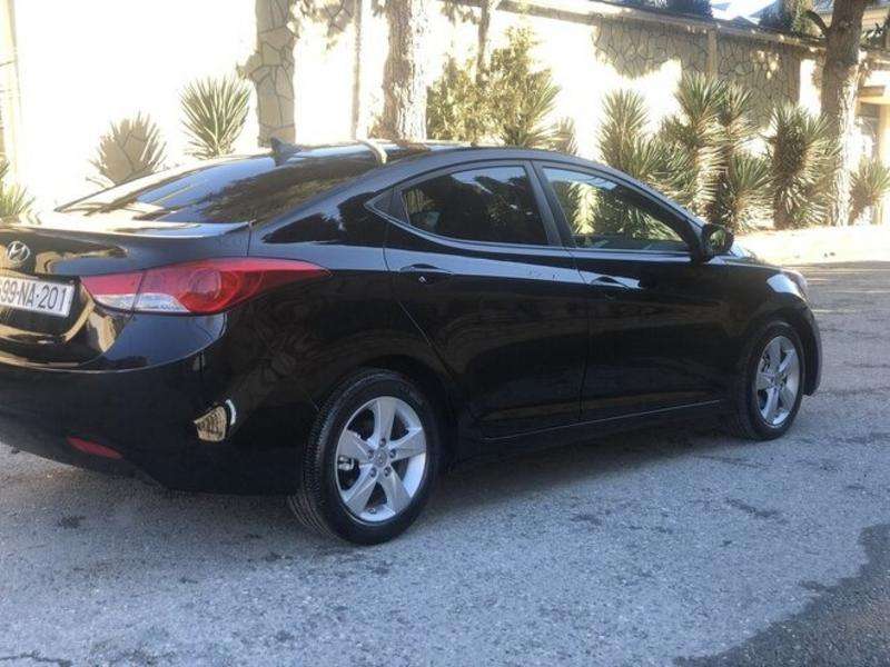 Hyundai Elantra, 2011 il, 1.8 L, 174 000 km