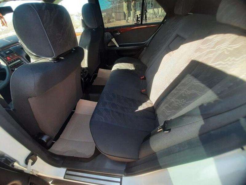 Mercedes E 280, 1996 il, 2.8 L, 120 000 km
