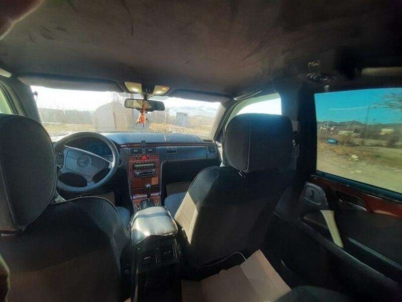Mercedes E 280, 1996 il, 2.8 L, 120 000 km