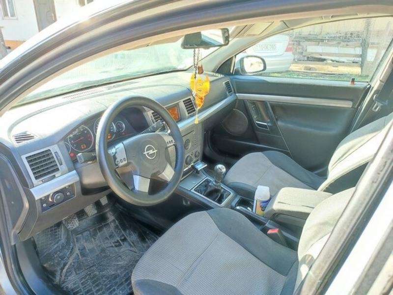 Opel Vectra, 2004 il, 1.6 L, 320 000 km