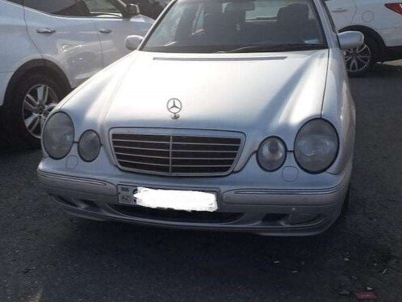 Mercedes E 270, 2001 il, 2.7 L, 345 000 km