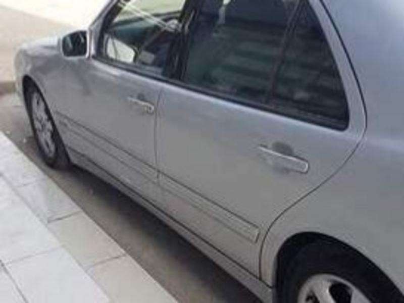 Mercedes E 270, 2001 il, 2.7 L, 345 000 km