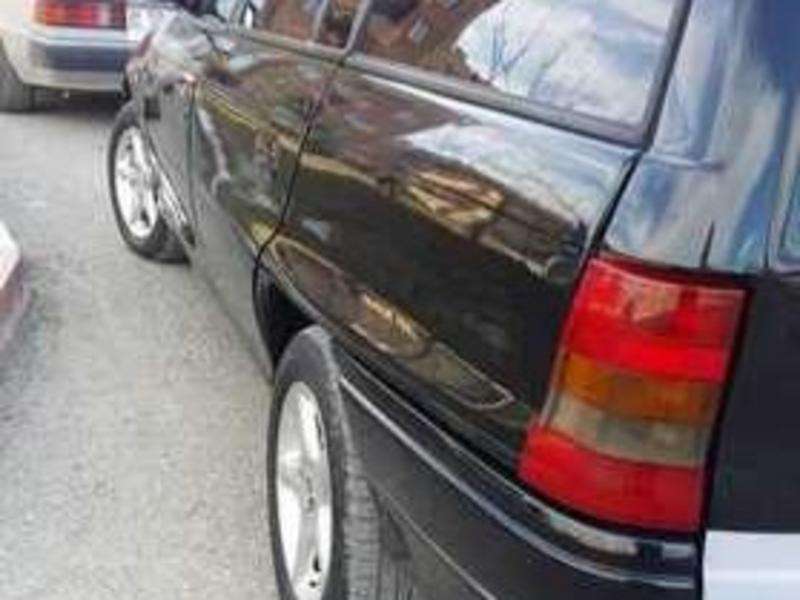 Opel Astra, 1996 il, 1.6 L, 250 000 km