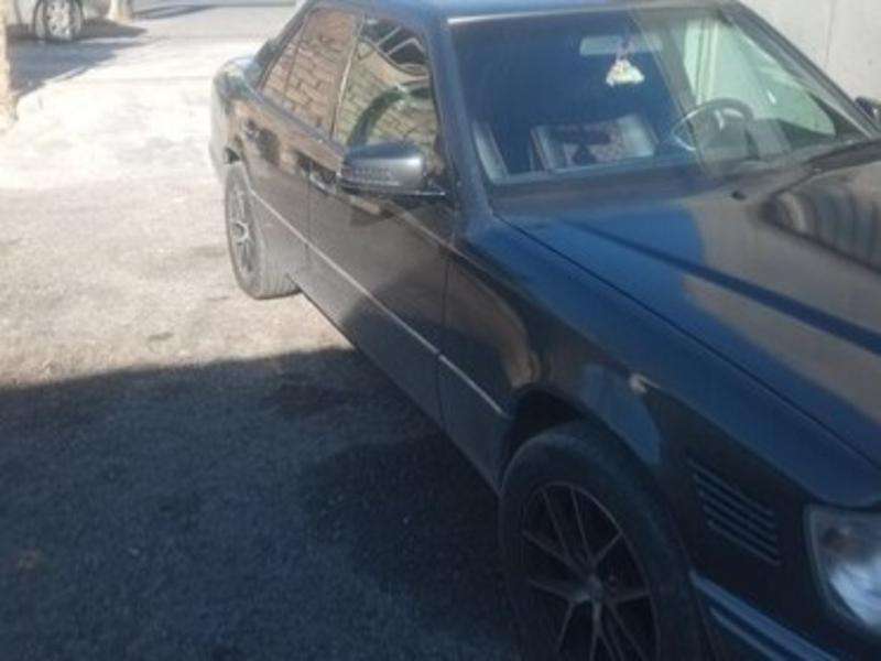 Mercedes E 300, 1995 il, 3.0 L, 400 586 km