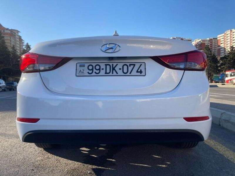 Hyundai Elantra, 2015 il, 1.8 L, 105 642 km