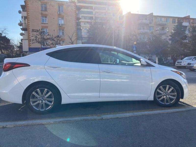 Hyundai Elantra, 2015 il, 1.8 L, 105 642 km
