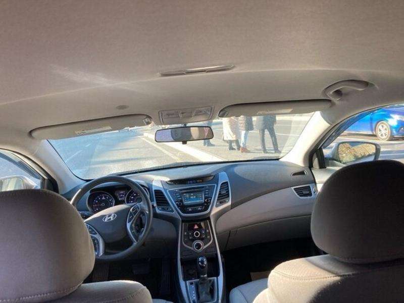 Hyundai Elantra, 2015 il, 1.8 L, 105 642 km