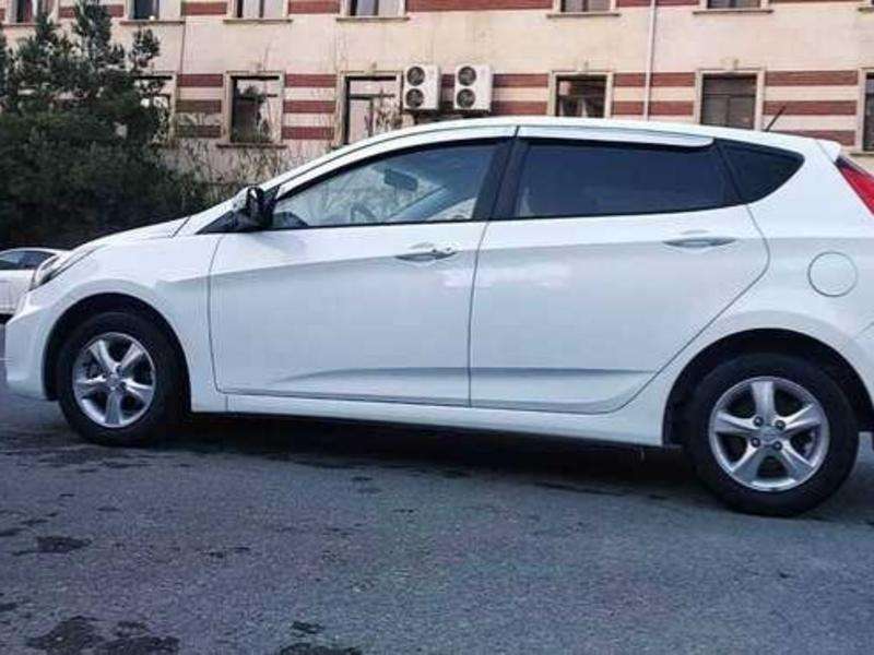 Hyundai Accent, 2013 il, 1.4 L, 168 000 km