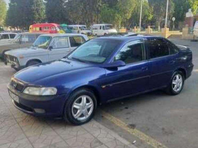 Opel Vectra, 1996 il, 2.0 L, 234 800 km