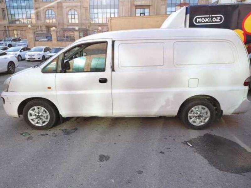 Hyundai H-1, 2007 il, 2.5 L, 340 000 km