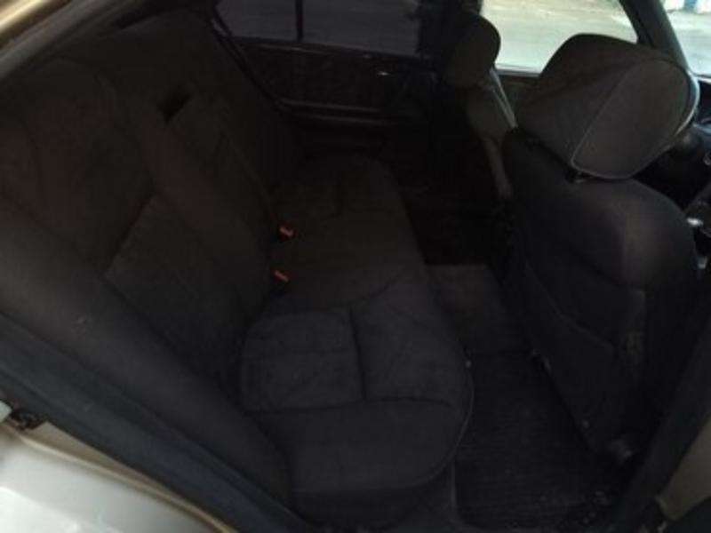 Mercedes E 230, 1996 il, 2.3 L, 406 817 km