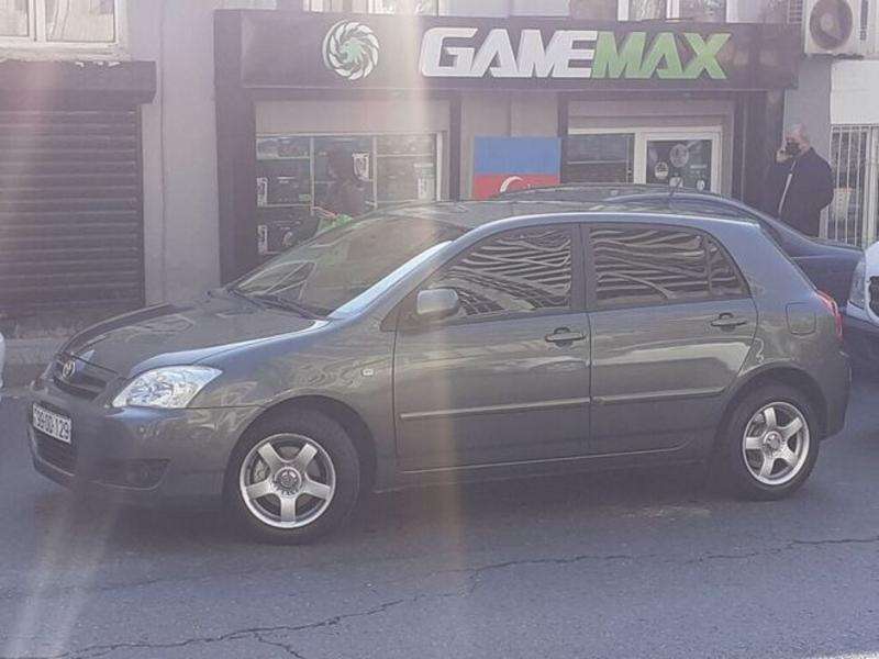 Toyota Corolla, 2005 il, 1.4 L, 207 000 km