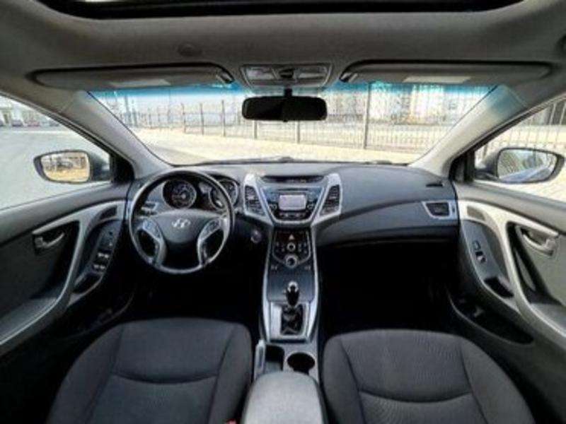 Hyundai Elantra, 2015 il, 1.8 L, 105 500 km
