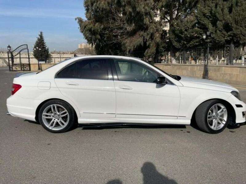 Mercedes C 250, 2014 il, 1.8 L, 63 415 km