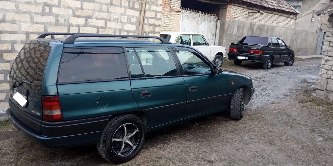 Opel Astra, 1997 il, 1.6 L, 251 000 km