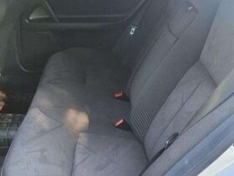 Mercedes E 220, 1998 il, 2.2 L, 33 269 km