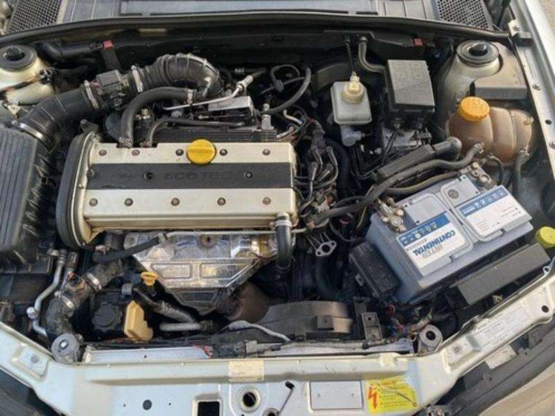 Opel Vectra, 1999 il, 2.0 L, 298 000 km