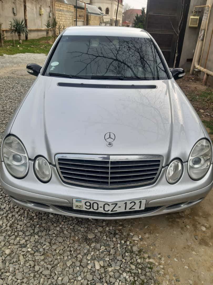 Mercedes E 220, 2004 il, 2.2 L, 489 000 km