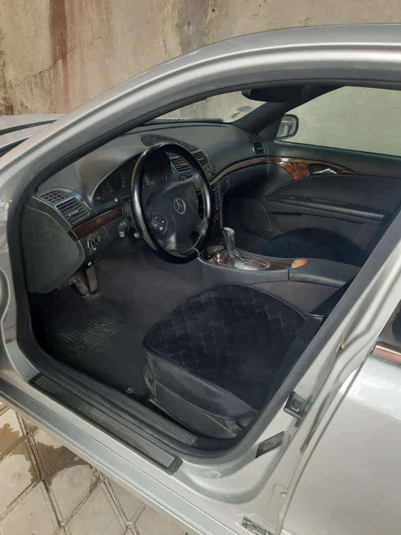 Mercedes E 220, 2004 il, 2.2 L, 489 000 km