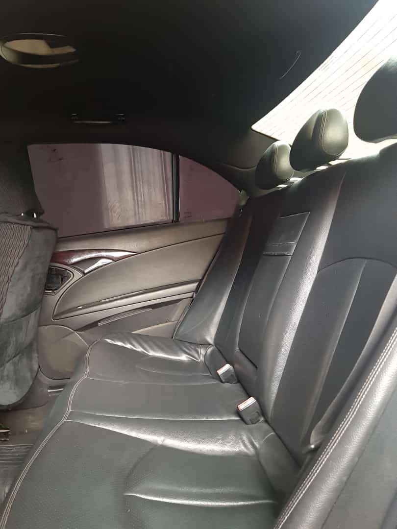 Mercedes E 220, 2004 il, 2.2 L, 489 000 km