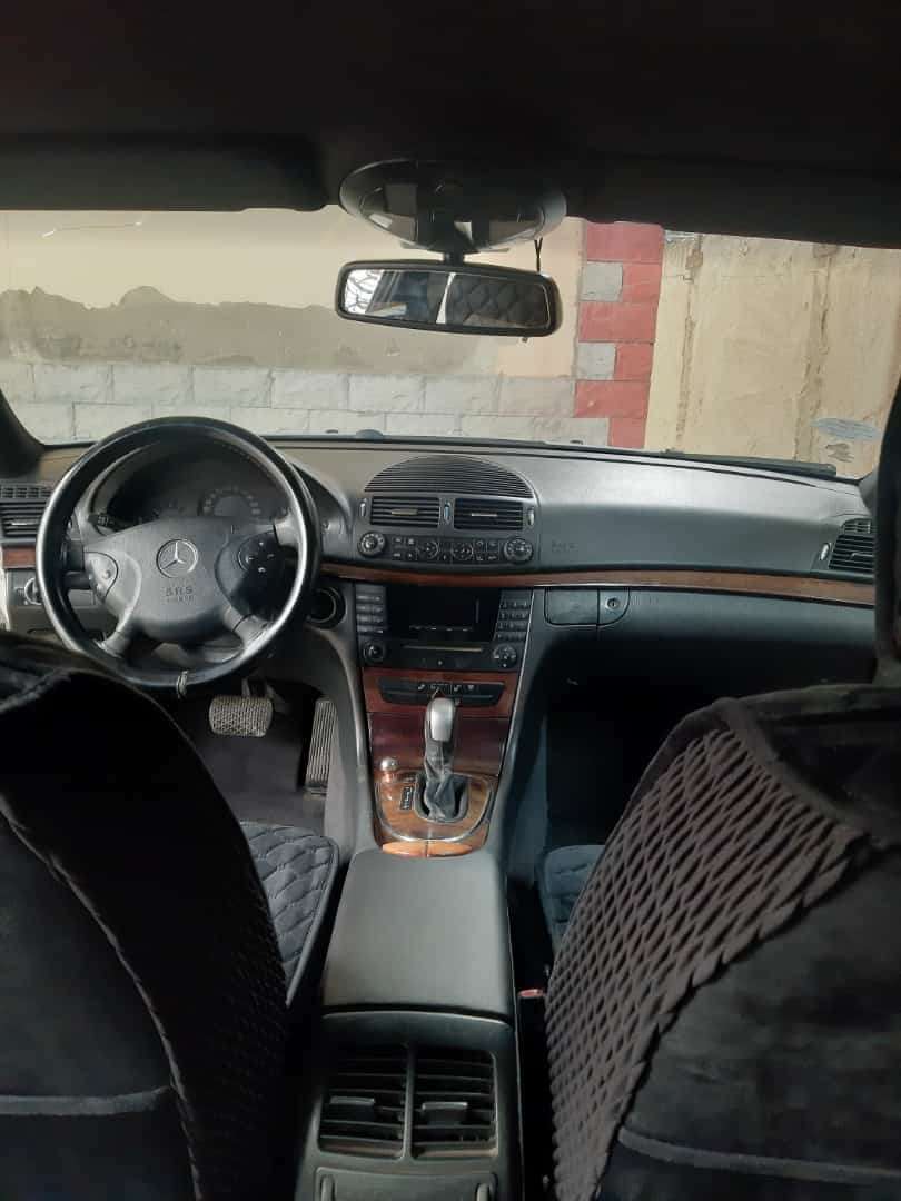 Mercedes E 220, 2004 il, 2.2 L, 489 000 km