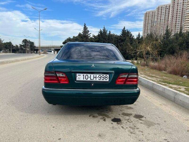 Mercedes E 300, 1996 il, 3.0 L, 350 000 km