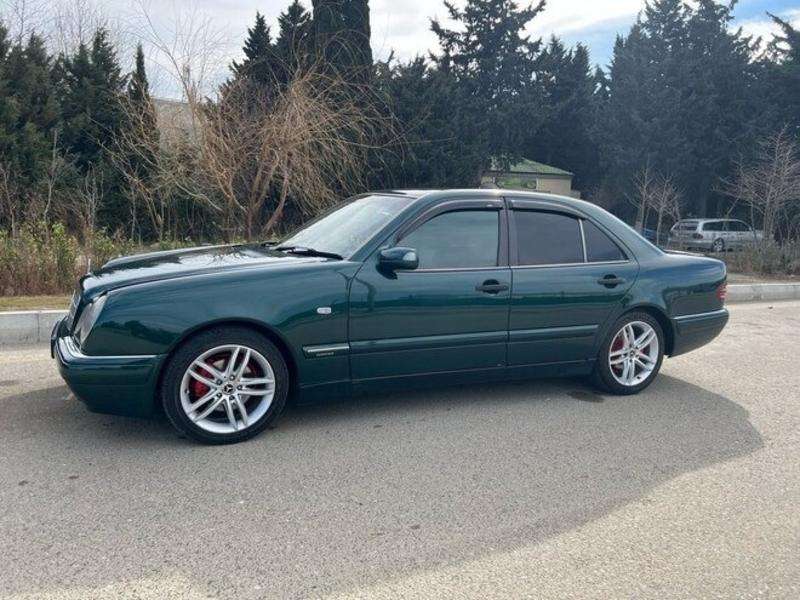 Mercedes E 300, 1996 il, 3.0 L, 350 000 km
