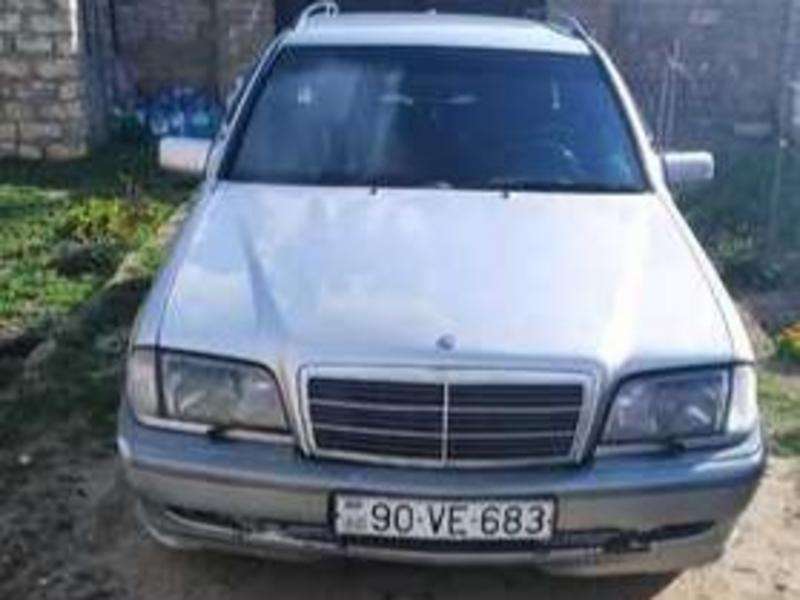 Mercedes C 220, 1999 il, 2.2 L, 450 000 km