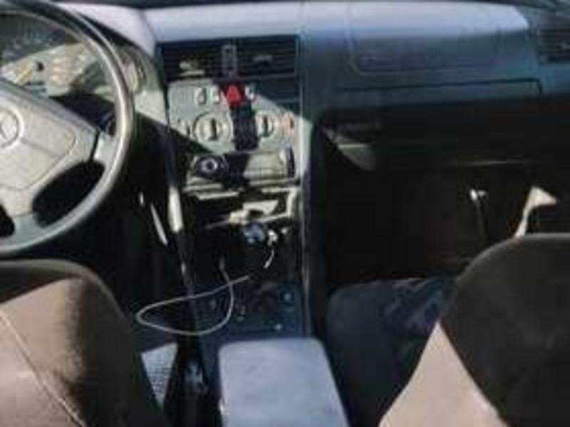 Mercedes C 220, 1999 il, 2.2 L, 450 000 km