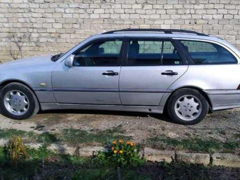 Mercedes C 220, 1999 il, 2.2 L, 450 000 km