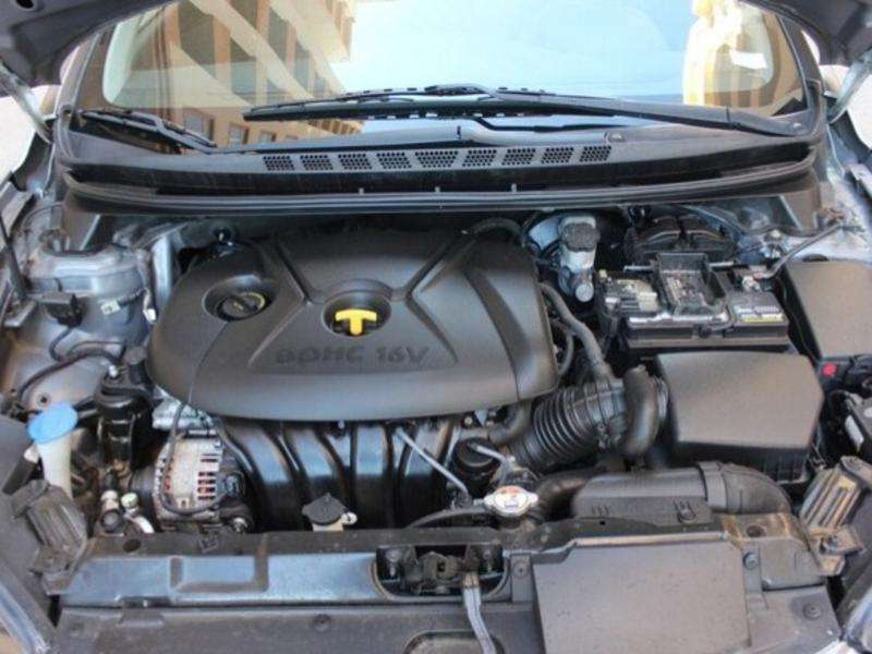 Hyundai Elantra, 2015 il, 1.8 L, 149 000 km