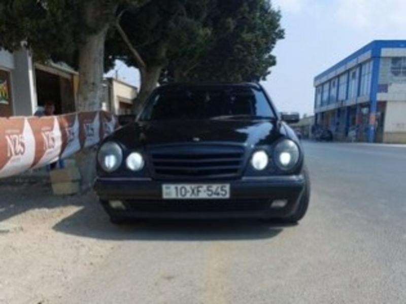Mercedes E 240, 1998 il, 2.4 L, 359 000 km
