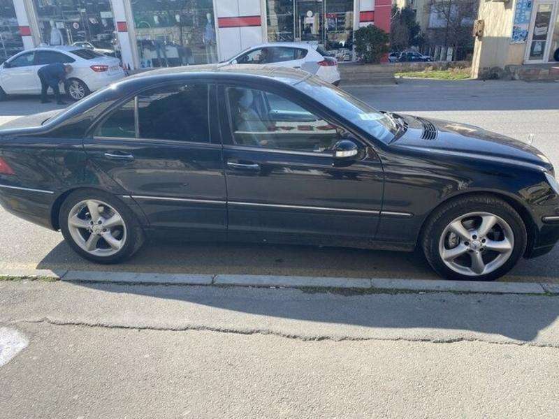 Mercedes C 240, 2002 il, 2.6 L, 257 300 km