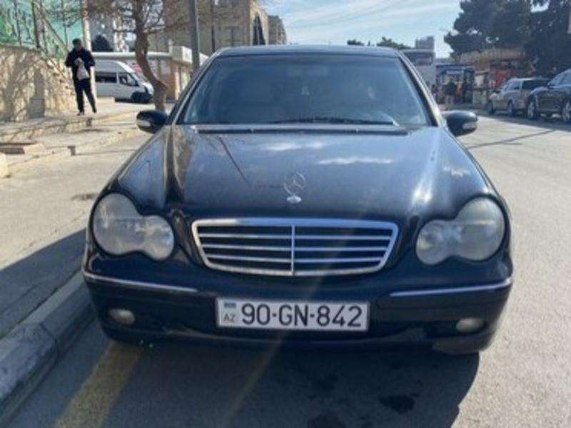 Mercedes C 240, 2002 il, 2.6 L, 257 300 km