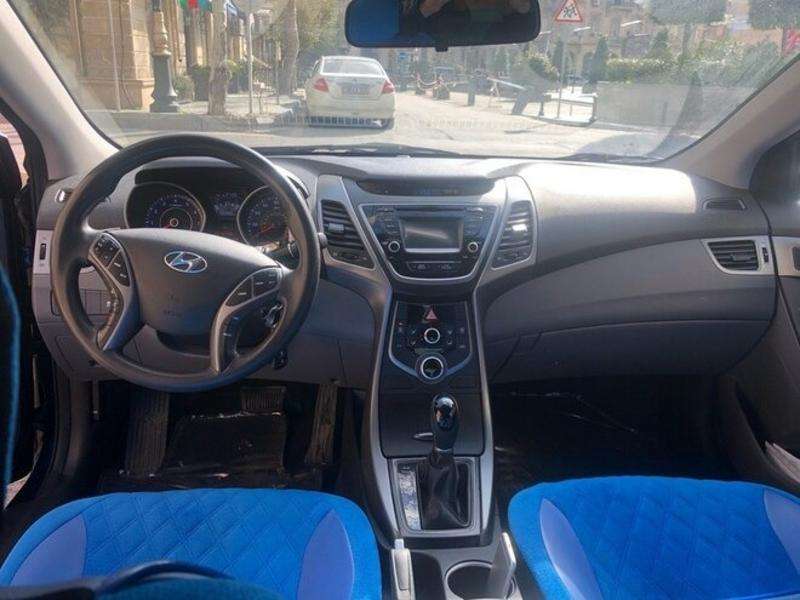 Hyundai Elantra, 2015 il, 1.8 L, 91 733 km