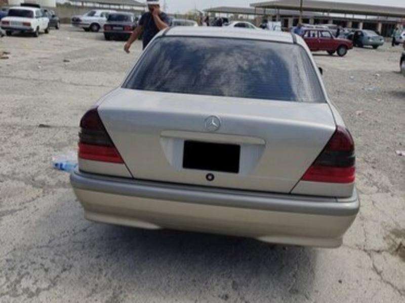 Mercedes C 200, 1996 il, 2.0 L, 215 550 km