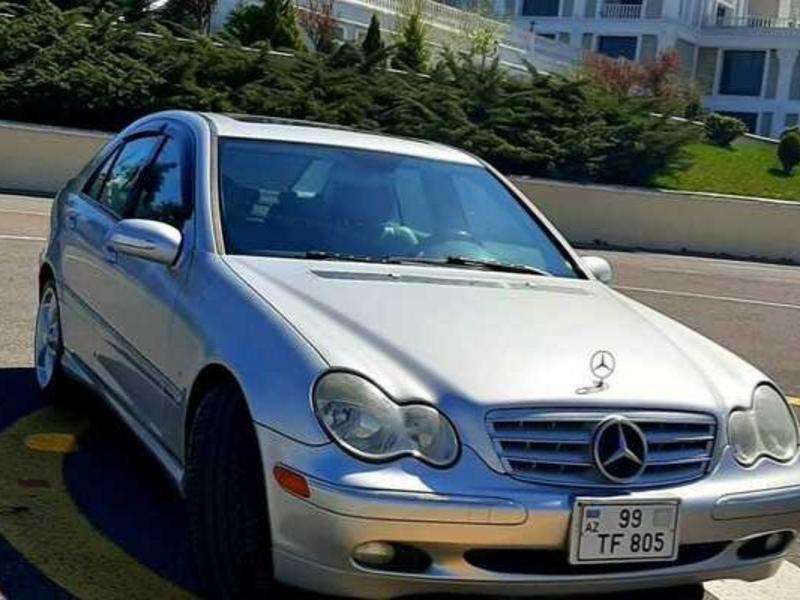 Mercedes C 230, 2005 il, 1.8 L, 270 000 km