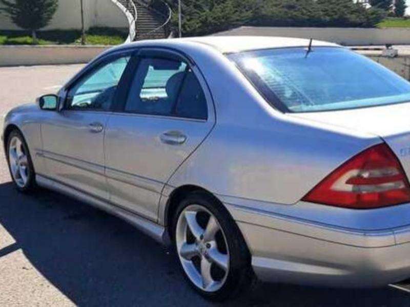 Mercedes C 230, 2005 il, 1.8 L, 270 000 km