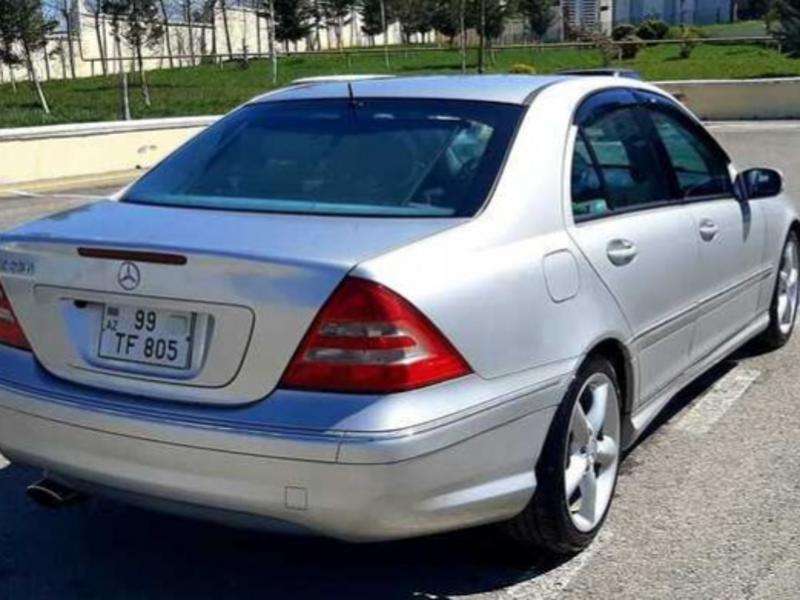 Mercedes C 230, 2005 il, 1.8 L, 270 000 km