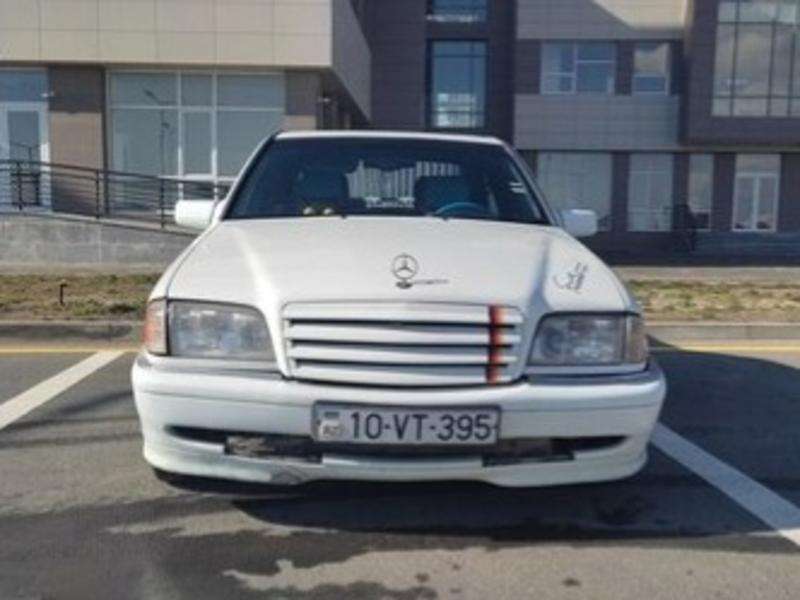 Mercedes C 220, 1995 il, 2.2 L, 250 000 km