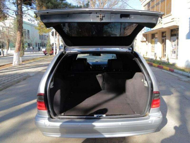 Mercedes E 320, 2001 il, 3.2 L, 350 000 km
