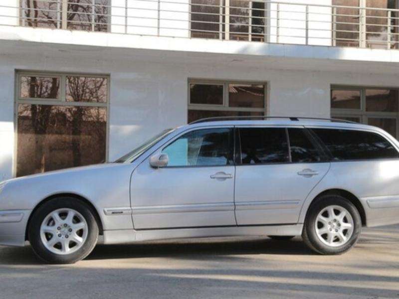 Mercedes E 320, 2001 il, 3.2 L, 350 000 km
