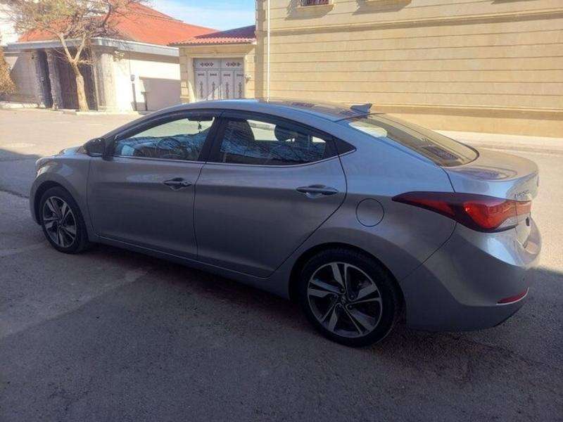 Hyundai Elantra, 2014 il, 1.8 L, 65 000 km